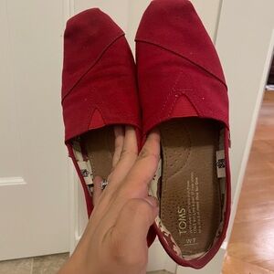 Toms Red flats size 7